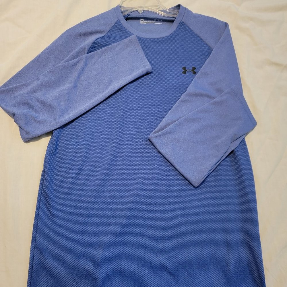Men's Under Armour shirt